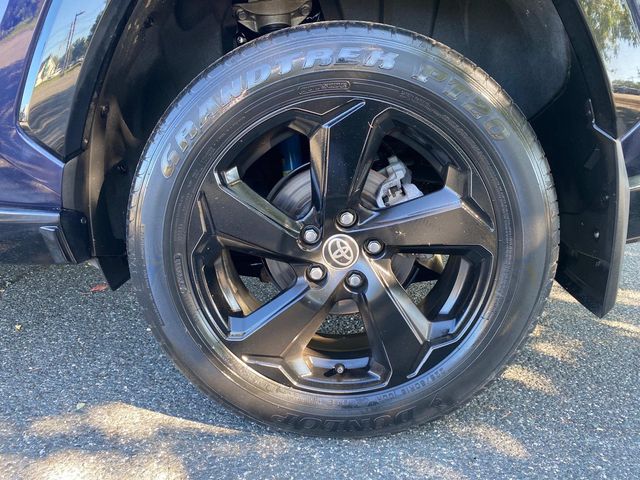 2021 Toyota RAV4 Hybrid XSE photo 6