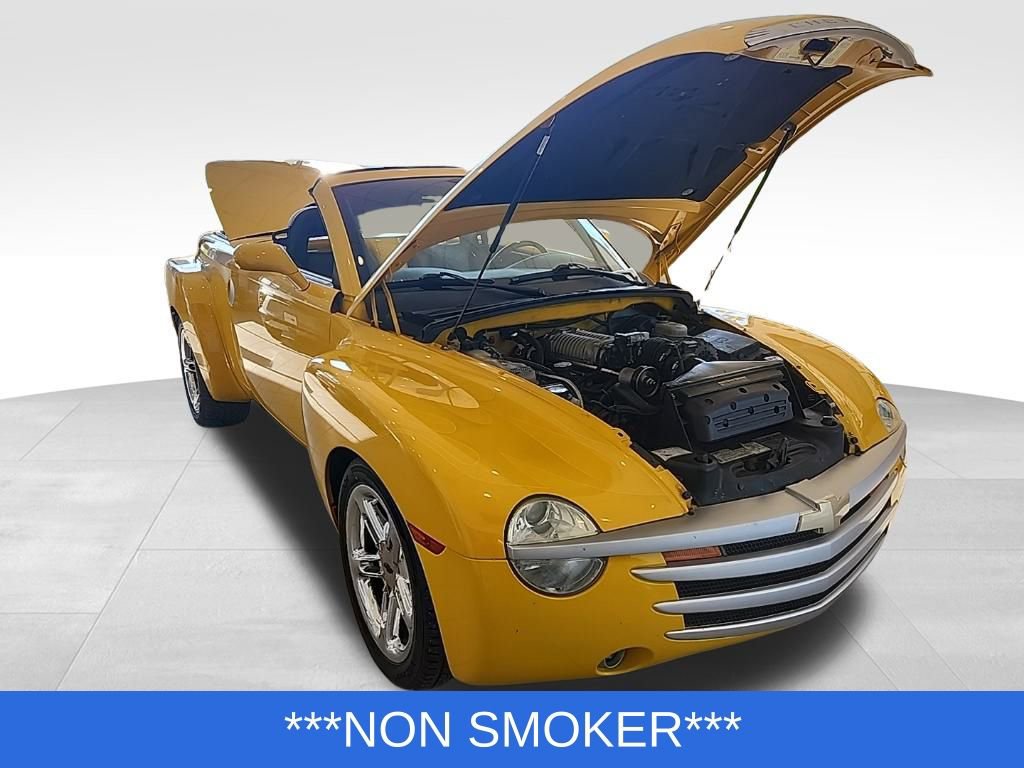 2004 Chevrolet SSR photo 4