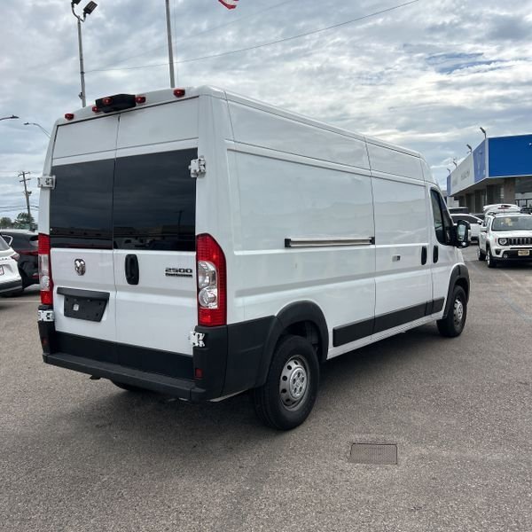 2023 Ram ProMaster 2500 photo 4