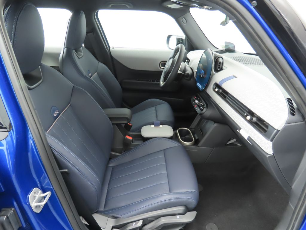 2025 Mini Cooper 4 Door Hardtop Signature photo 17