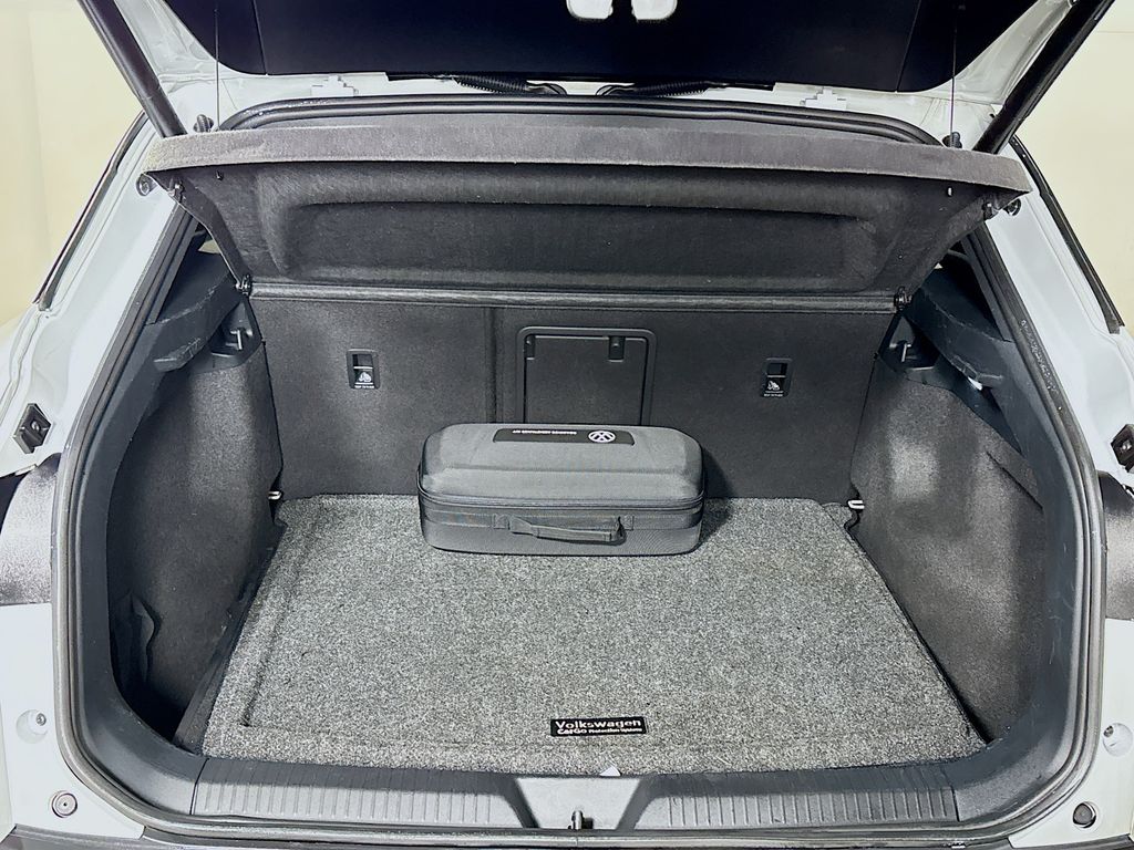 2021 Volkswagen ID.4 Pro S photo 21