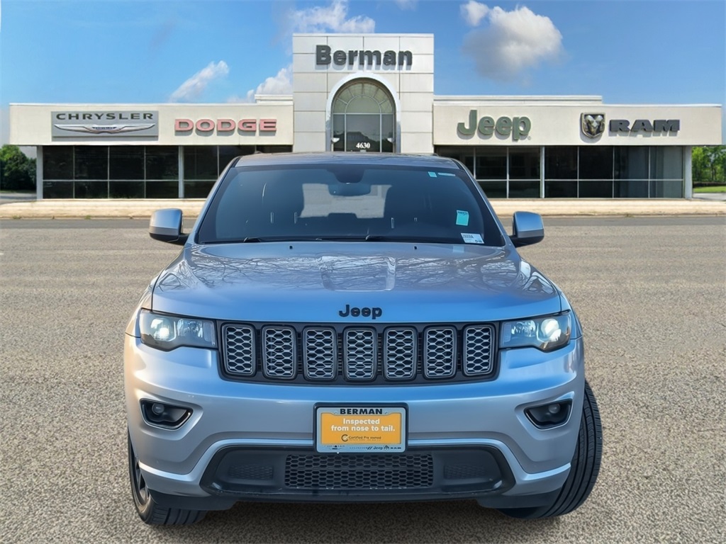 2019 Jeep Grand Cherokee Altitude photo 3