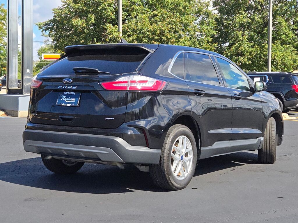 2022 Ford Edge SEL photo 11