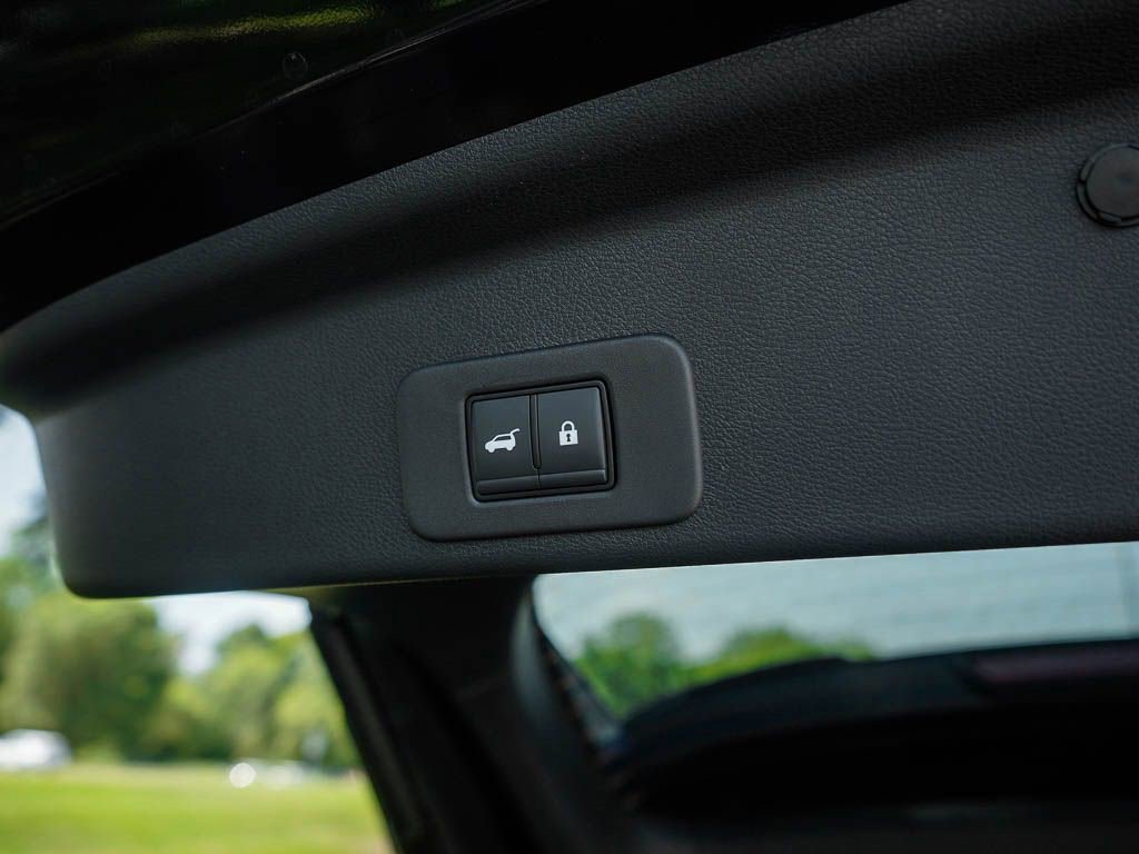 2025 Nissan Murano Platinum photo 8