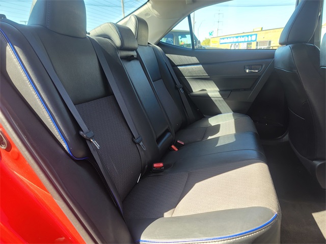 2018 Toyota Corolla SE photo 18