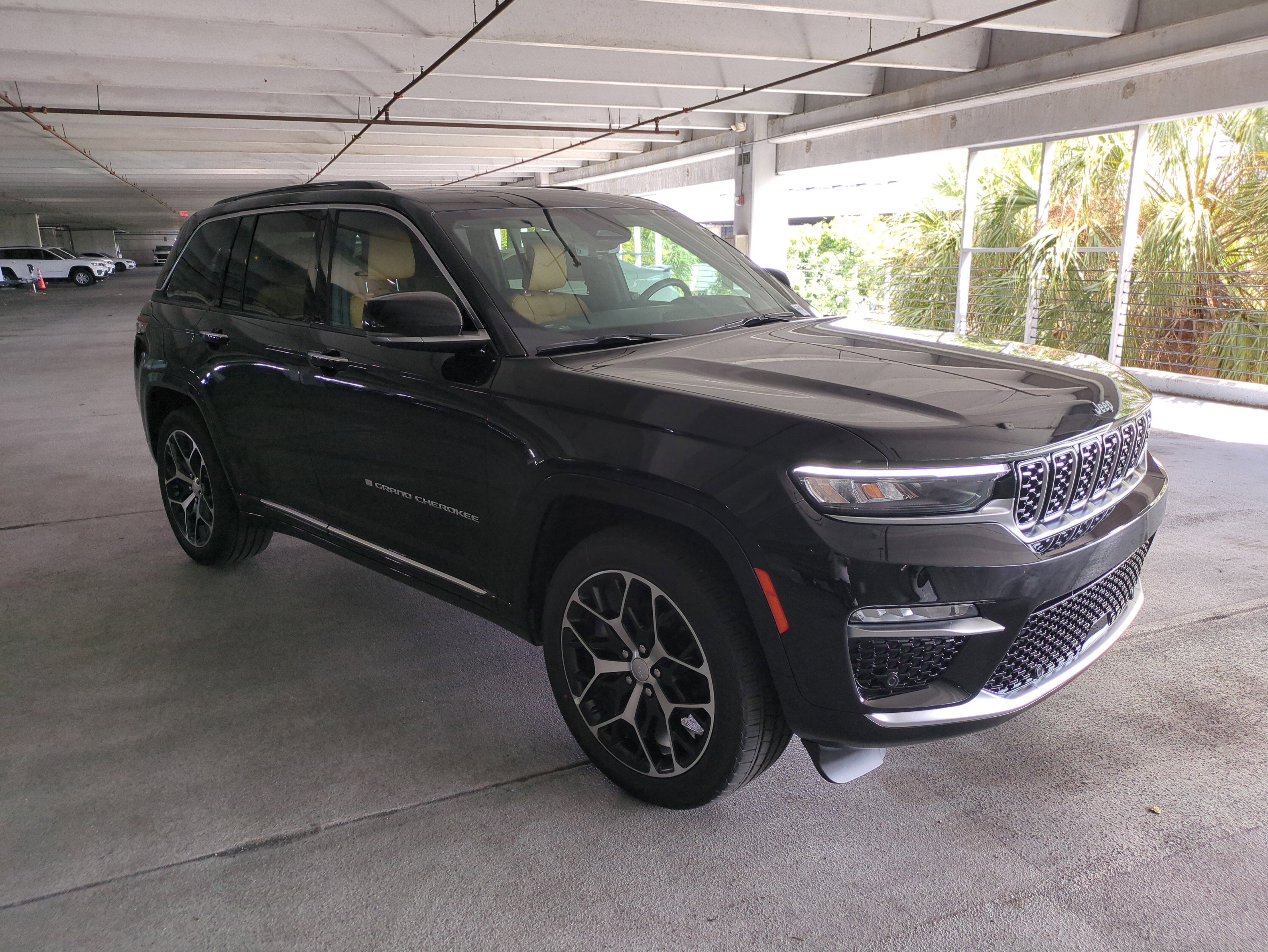 2025 Jeep Grand Cherokee Summit Reserve's photo