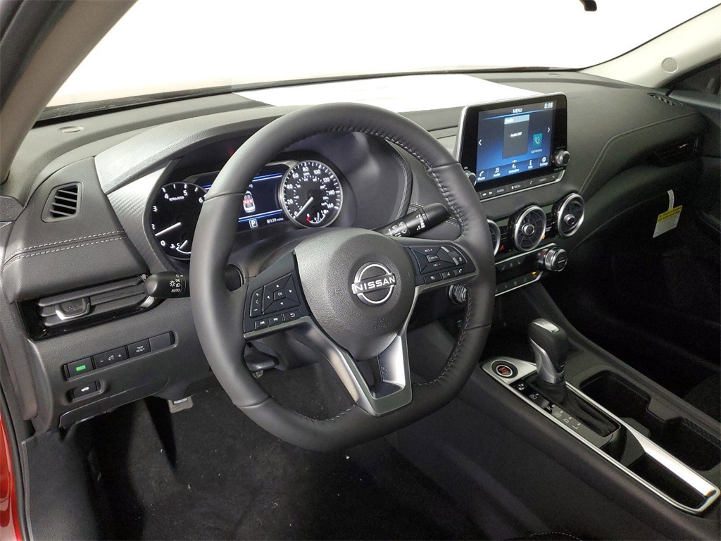2025 Nissan Sentra SV photo 18