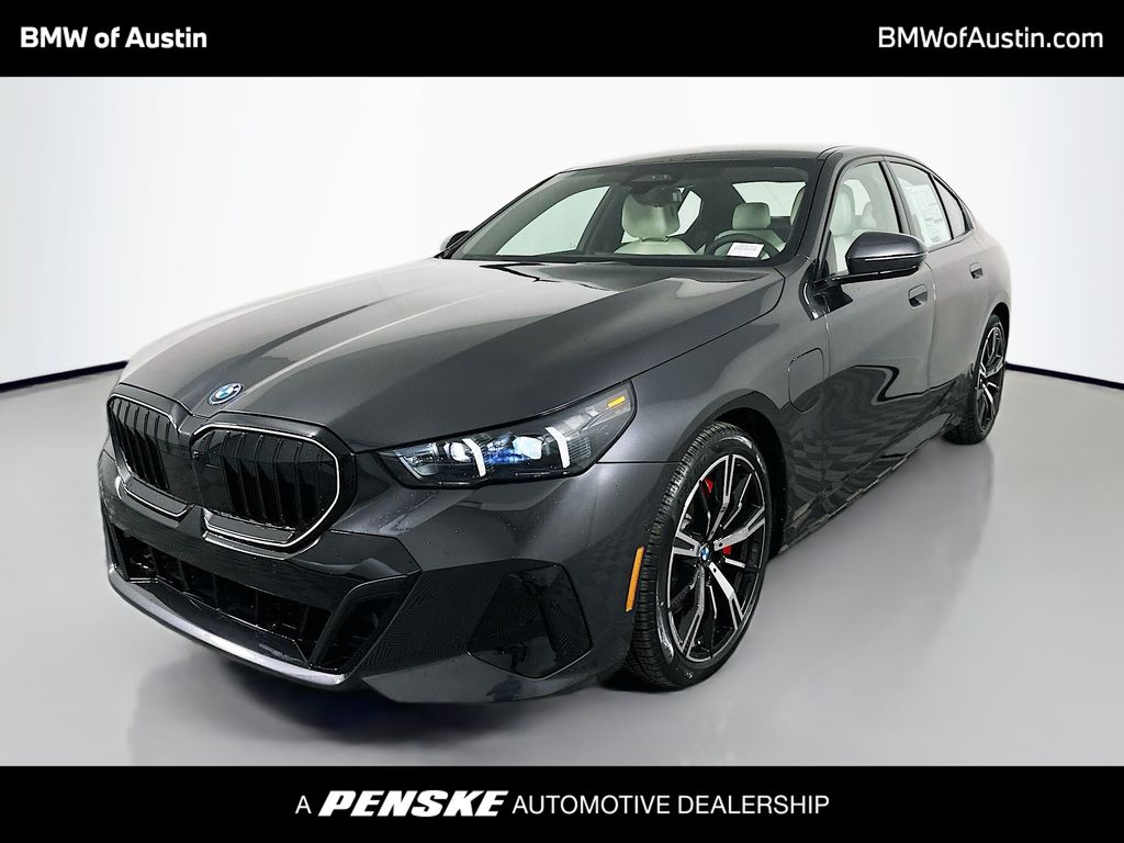 2026 BMW 5 Series 550e's photo