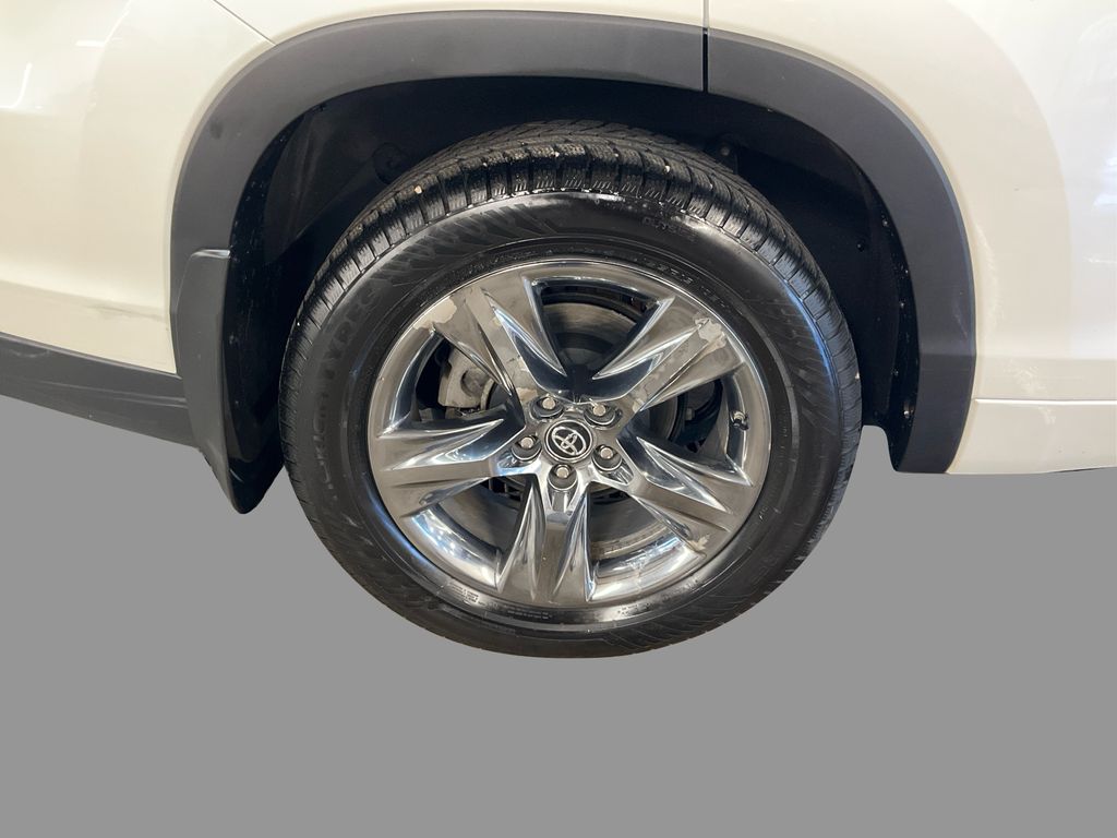2019 Toyota Highlander Limited photo 25