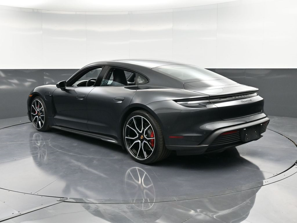 2025 Porsche Taycan 4S photo 2