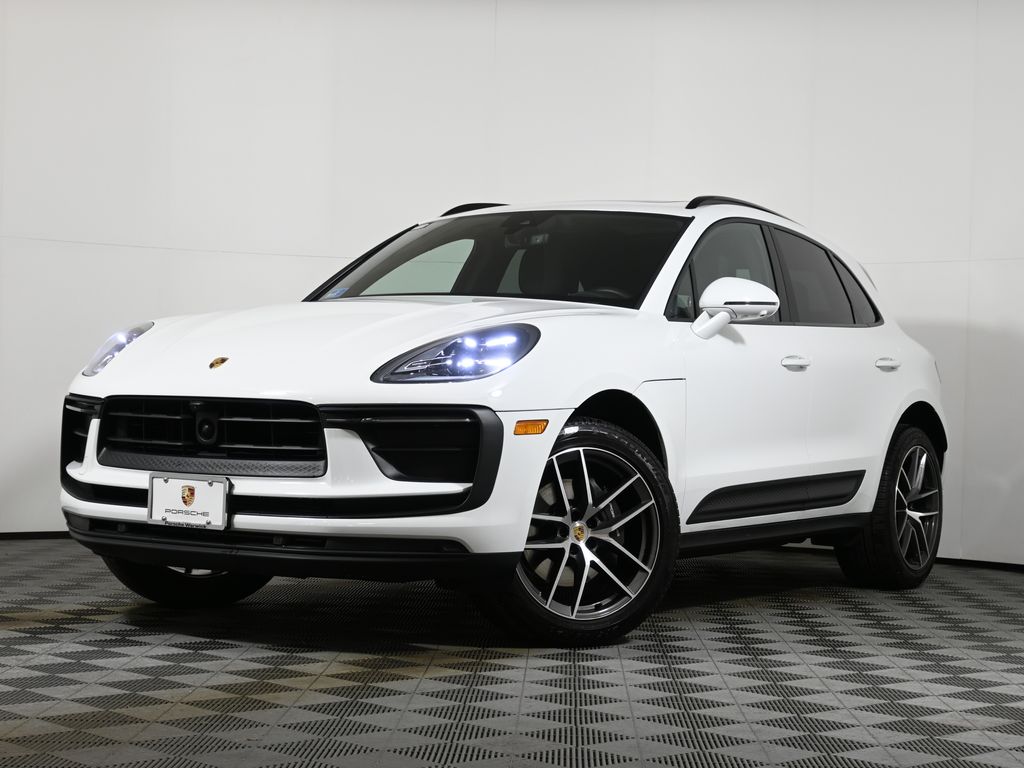 2024 Porsche Macan Base