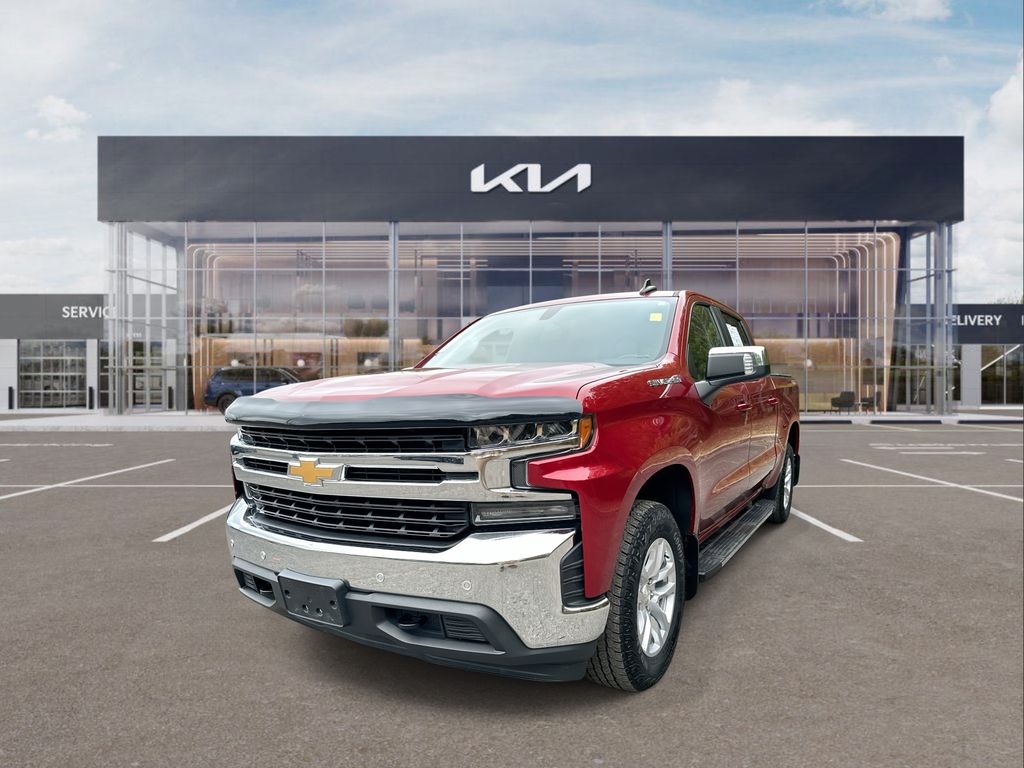 2019 Chevrolet Silverado 1500 LT photo 3