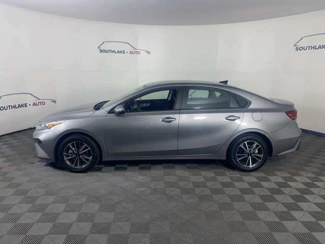 2024 Kia Forte LXS photo 6