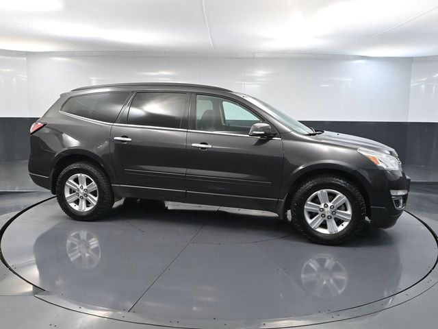 2014 Chevrolet Traverse 1LT photo 2