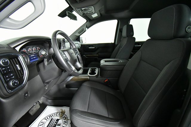 2021 Chevrolet Silverado 1500 RST photo 4
