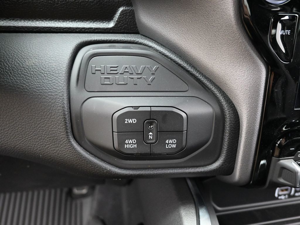 2026 Ram 2500 Laramie photo 16