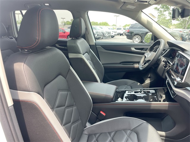 2025 Volkswagen Atlas Peak Edition SE Technology photo 41