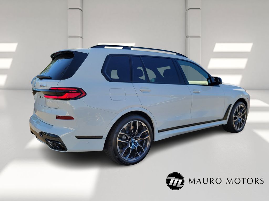 2026 Bmw X7 M60i photo 2