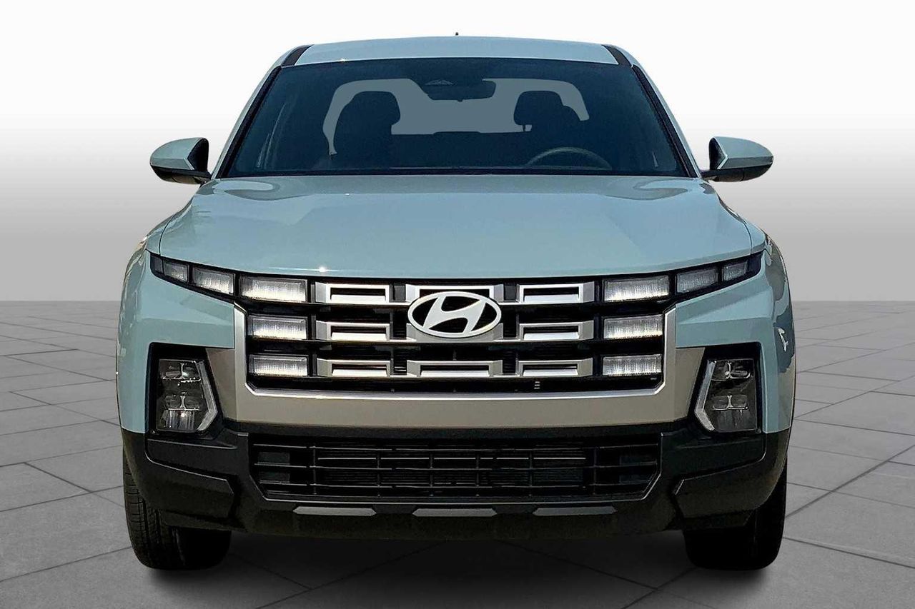 2026 Hyundai Santa Cruz SE photo 3