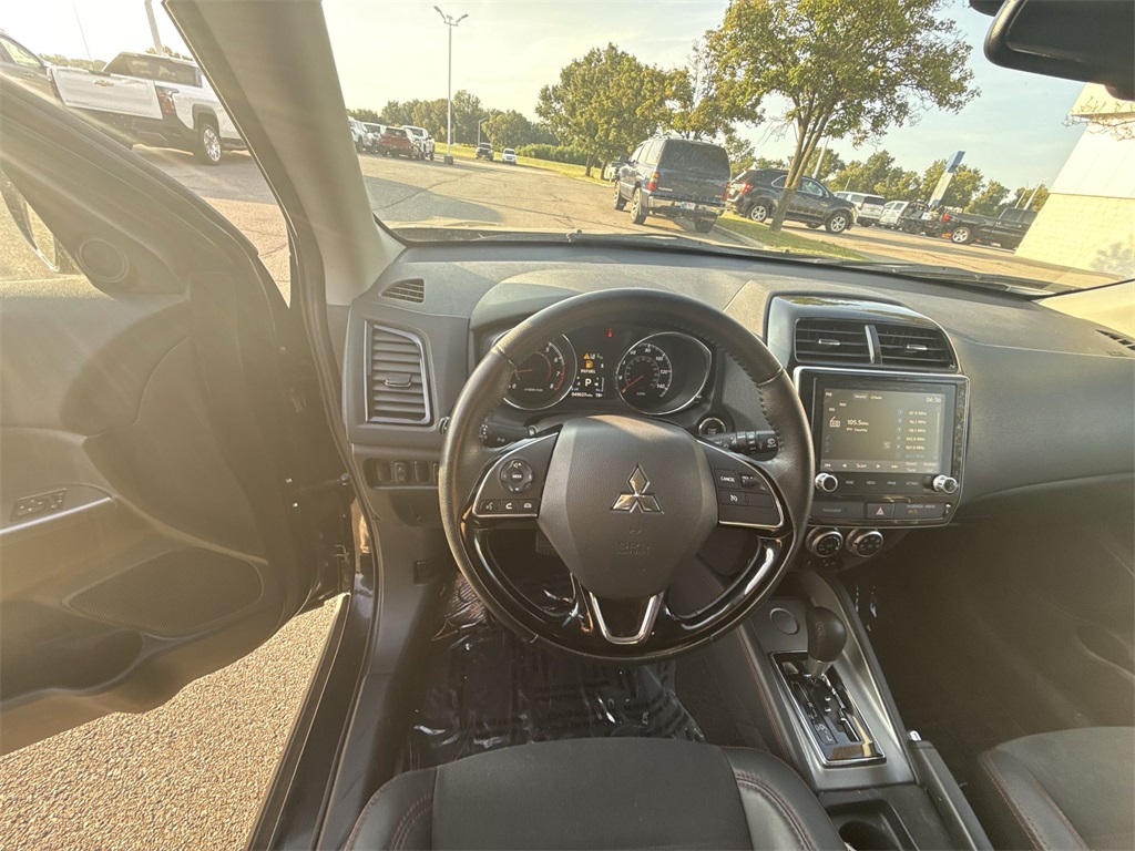 2022 Mitsubishi Outlander Sport SE photo 7