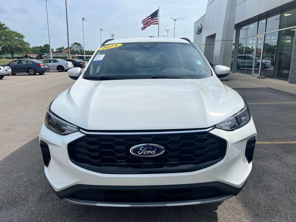 2024 Ford Escape Hybrid ST-Line Select photo 35