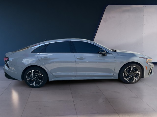 2025 Kia K5 GT-Line photo 6
