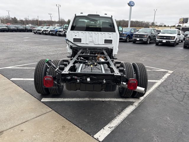 2025 Ford F-550 XL photo 5