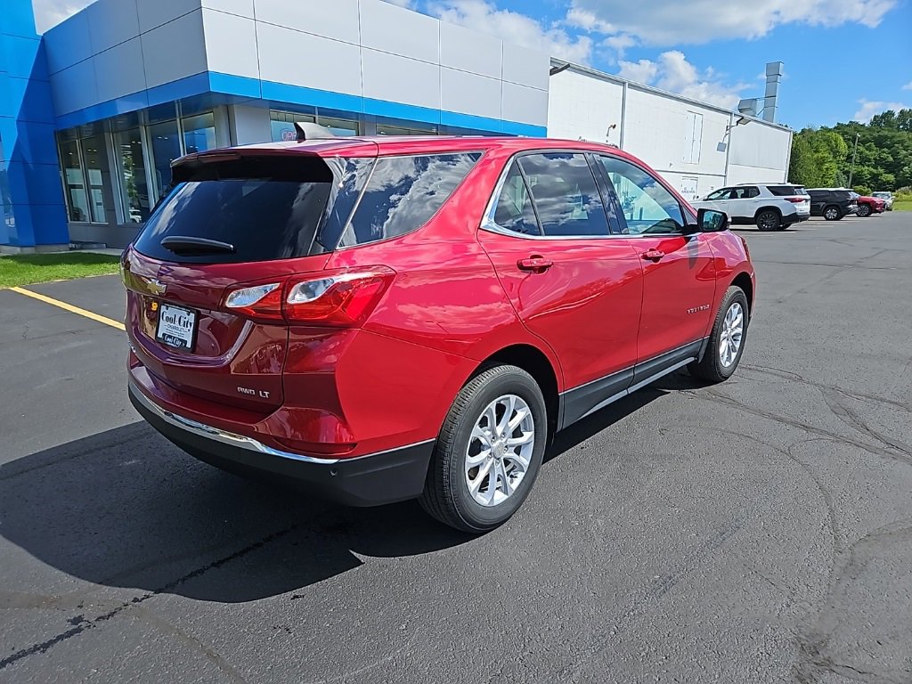 2019 Chevrolet Equinox LT photo 2