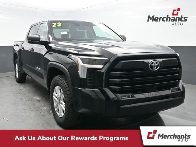 2022 Toyota Tundra SR5's photo