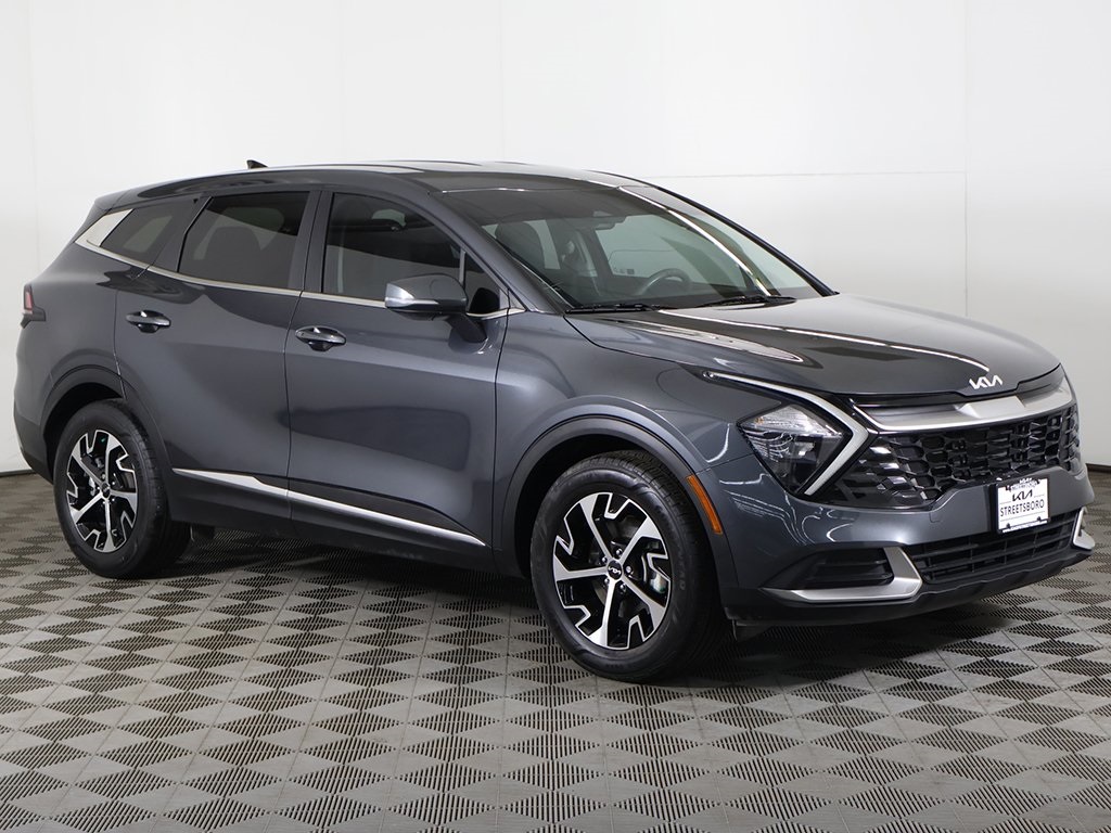 2023 Kia Sportage EX photo 2