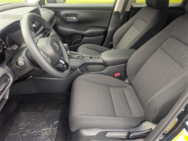 2026 Honda HR-V LX photo 11
