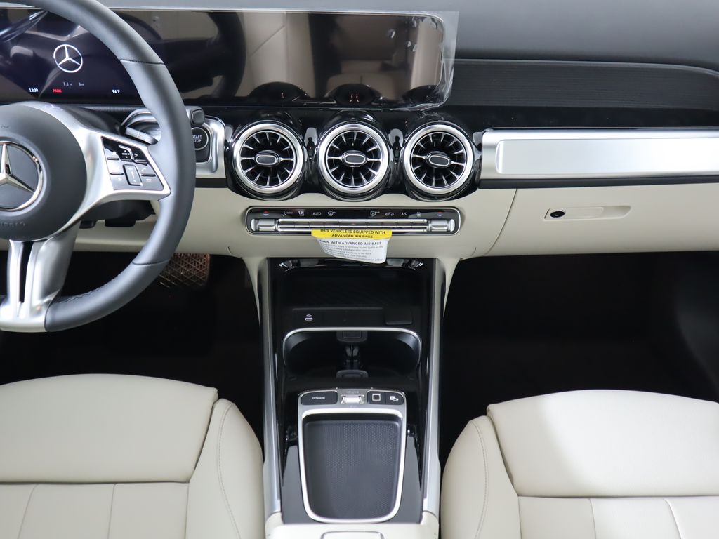 2025 Mercedes Benz EQB photo 13
