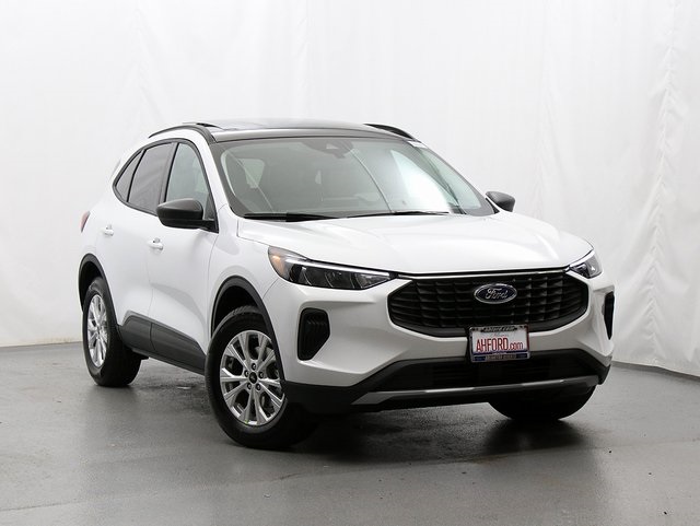 2025 Ford Escape Active's photo