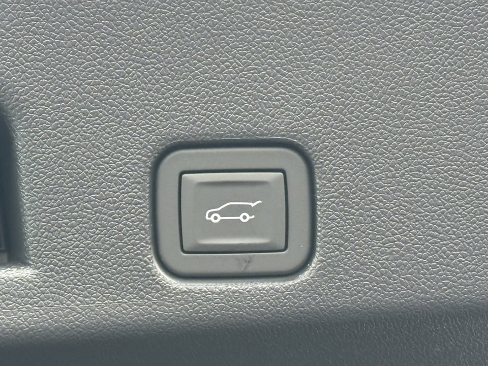 2026 GMC ACADIA - Image 34