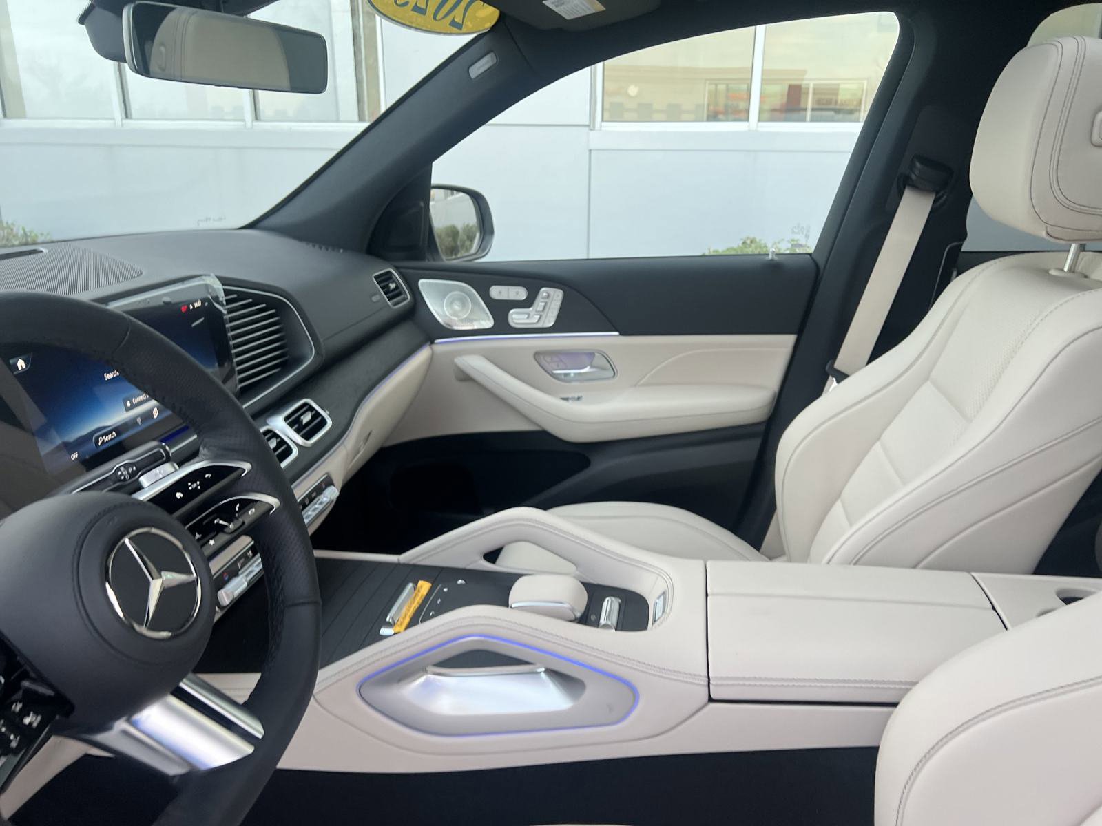 2025 Mercedes Benz GLS 450 4MATIC photo 12