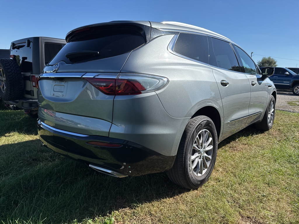 2024 Buick Enclave Premium photo 3