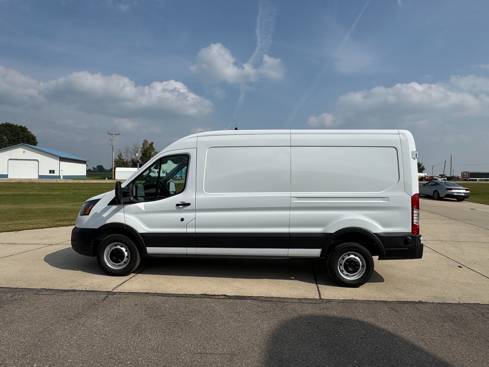 2025 Ford Transit Cargo Van photo 4