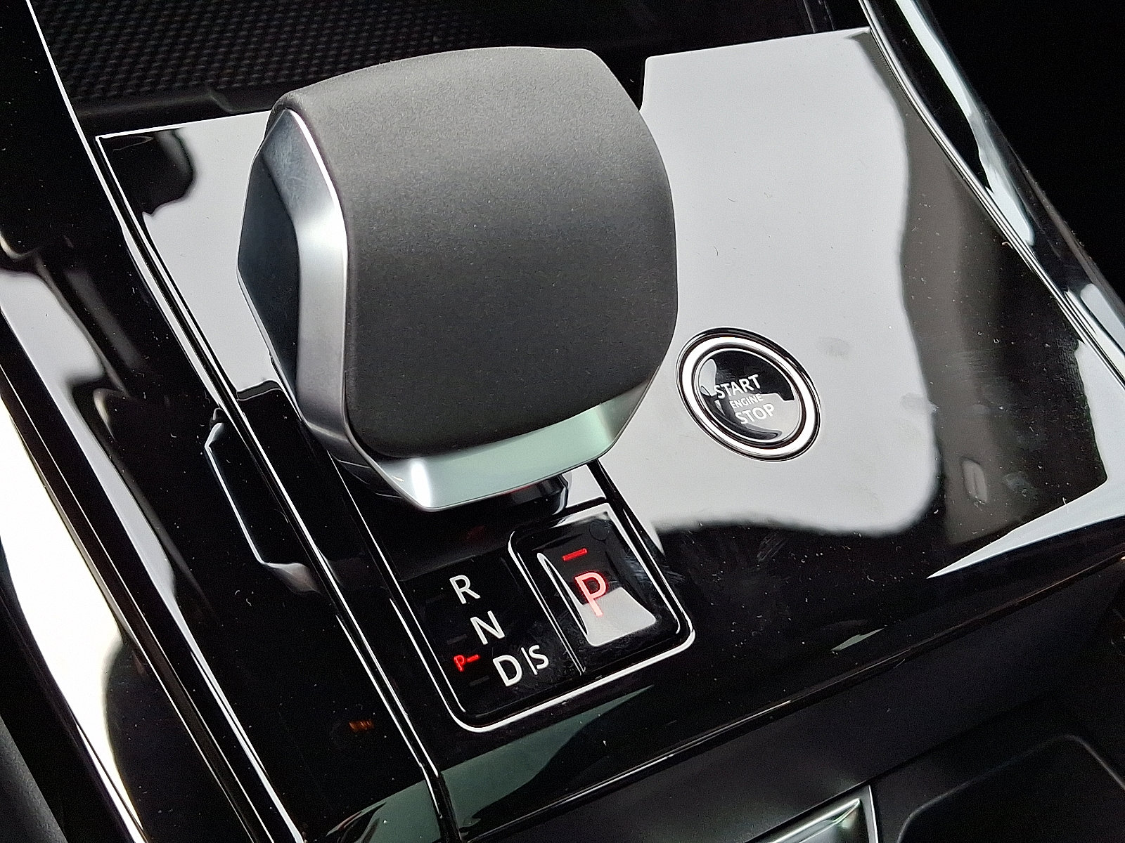 2025 Land Rover Range Rover Sport P400 Dynamic SE photo 12