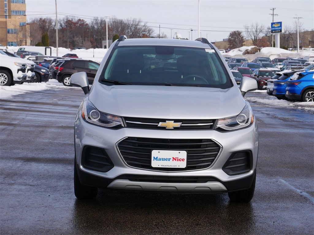 Used 2022 Chevrolet Trax LT with VIN KL7CJPSM8NB558156 for sale in Inver Grove Heights, Minnesota