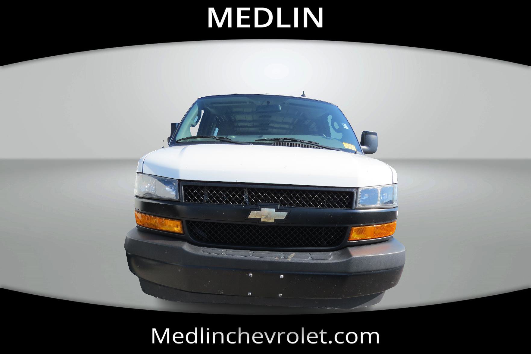 2020 Chevrolet Express 2500 Cargo Van photo 2