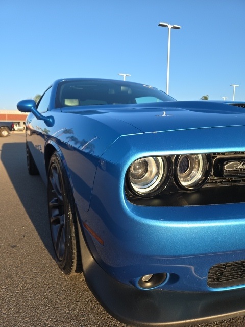 2023 Dodge Challenger R/T Scat Pack photo 2