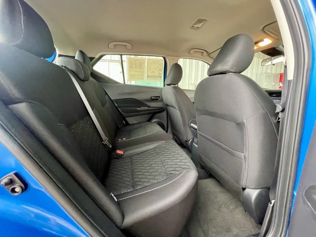 2021 Nissan Kicks S photo 23