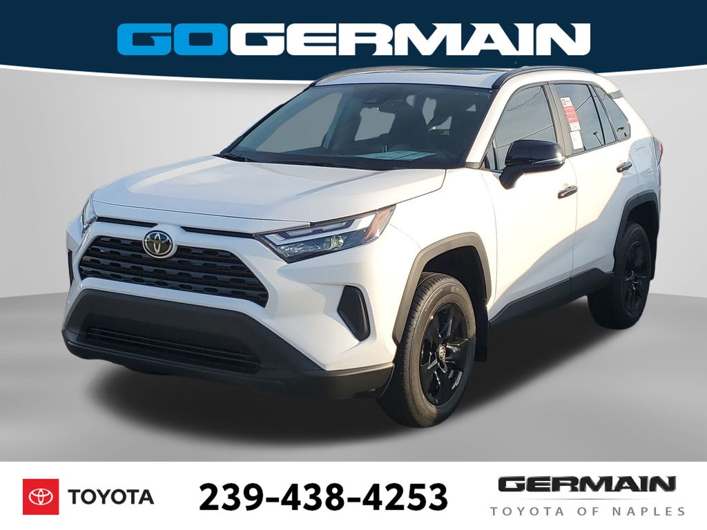 2025 Toyota RAV4 XLE's photo