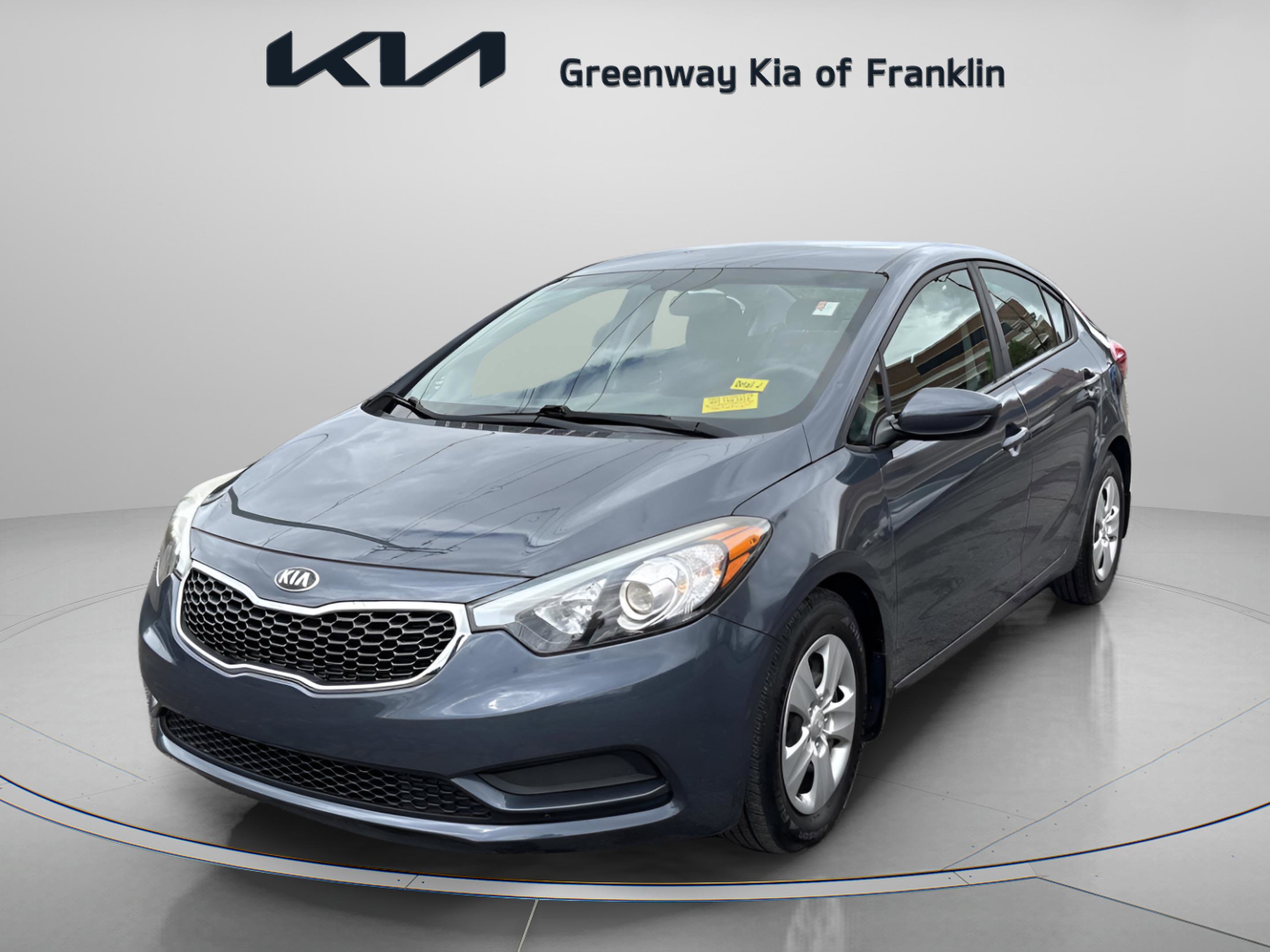 2016 Kia Forte LX photo 2