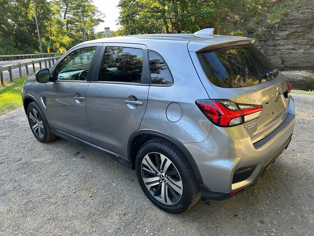 2020 Mitsubishi Outlander Sport photo 3