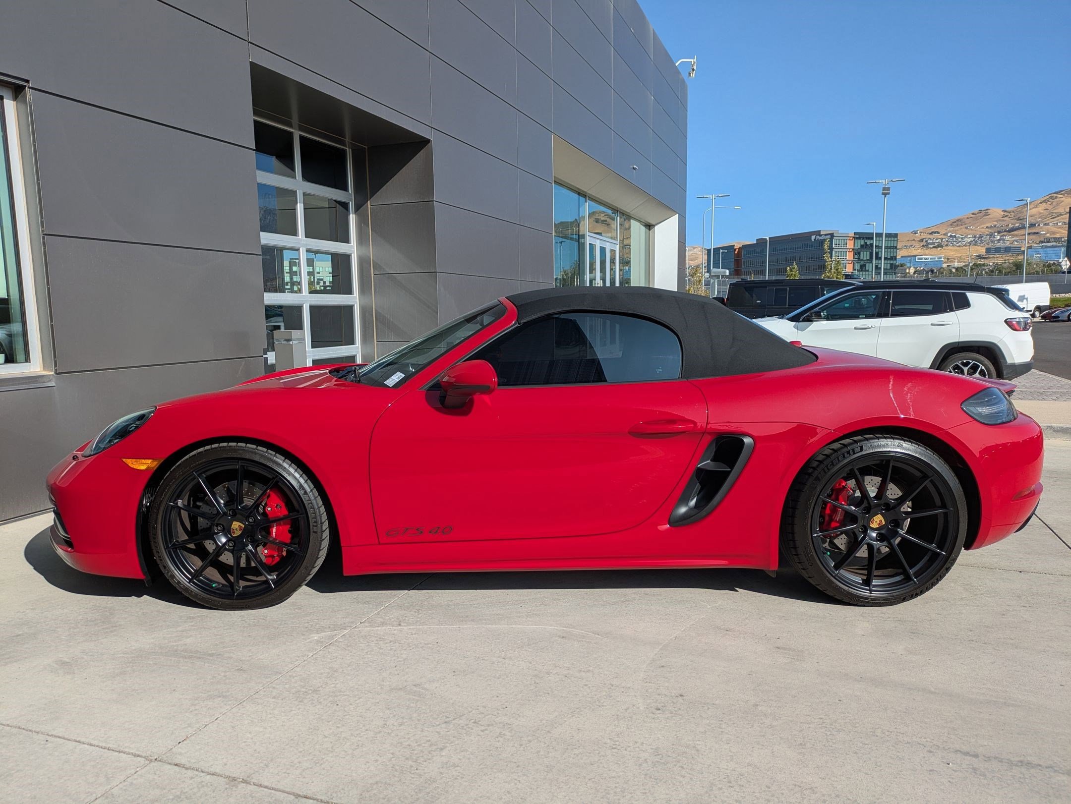 2025 Porsche Boxster GTS 4.0 photo 10