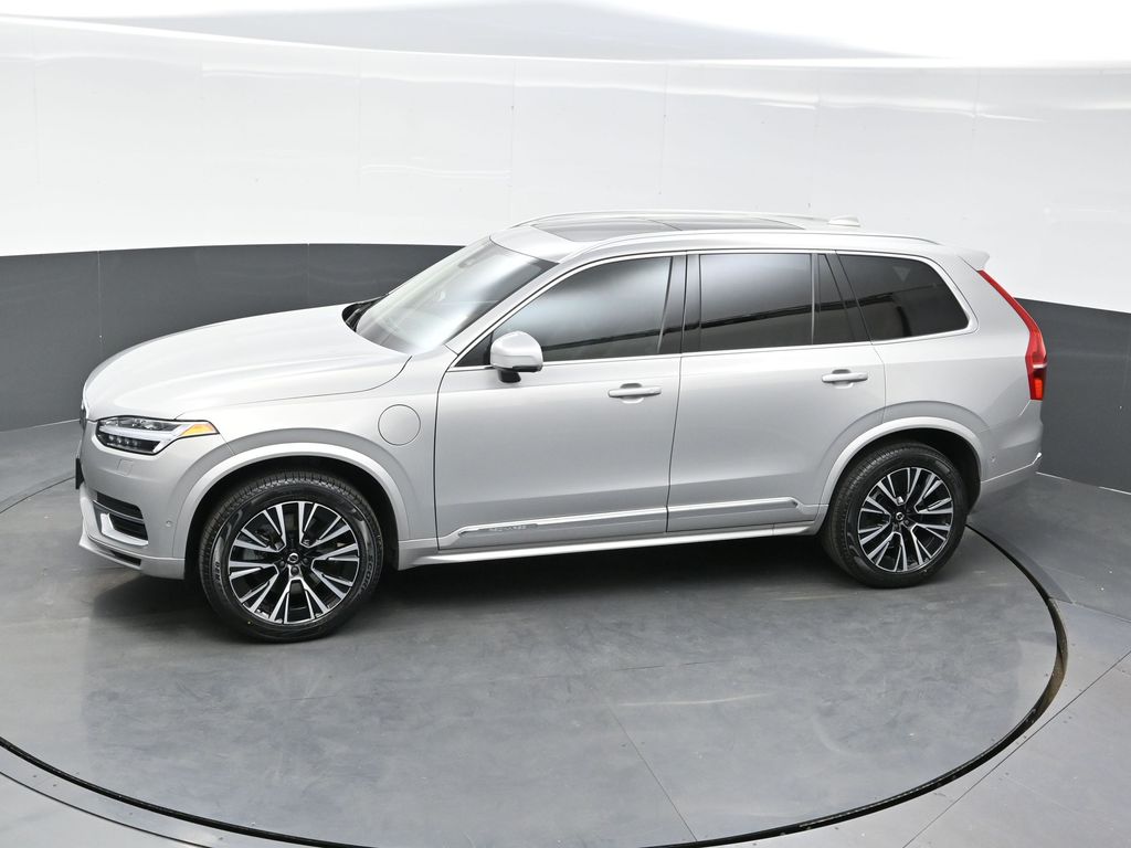 2023 Volvo XC90 T8 Plus photo 27