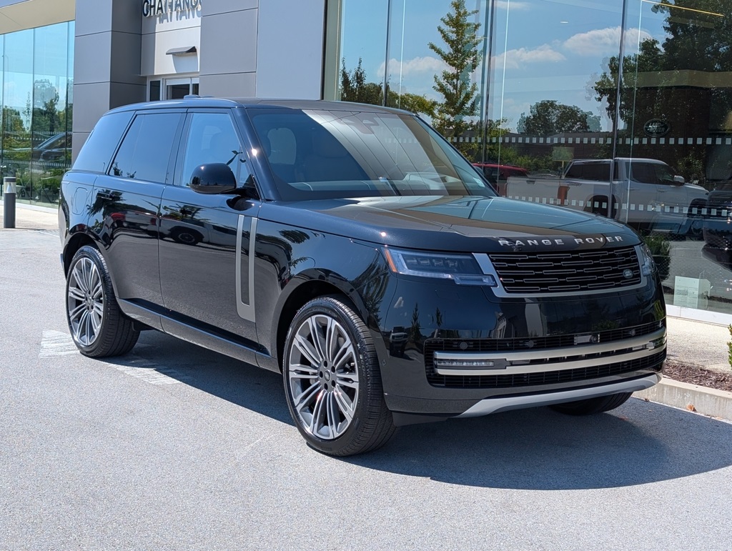 2025 Land Rover Range Rover SE photo 6