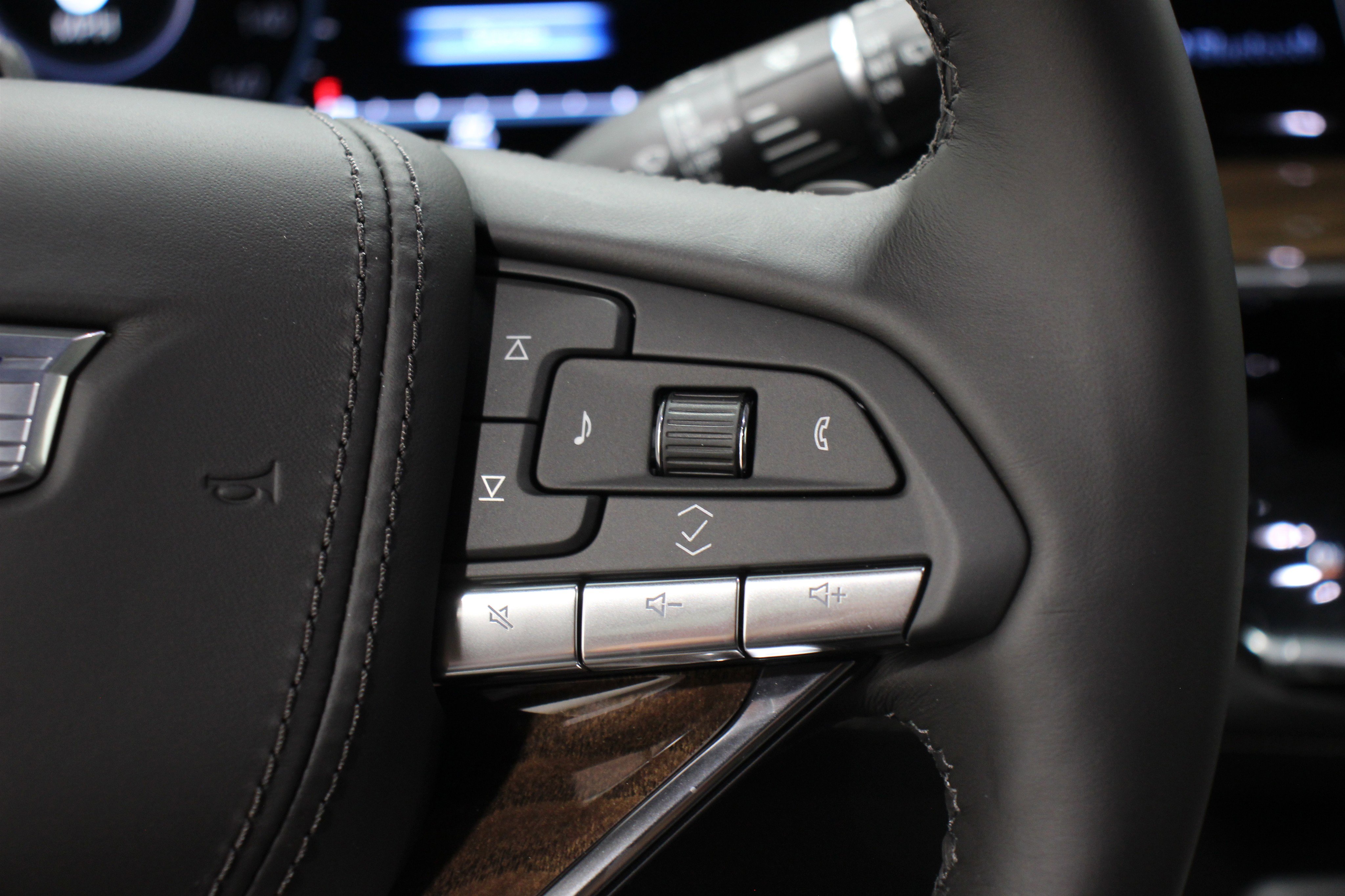 2024 Cadillac Escalade ESV Sport Platinum photo 11