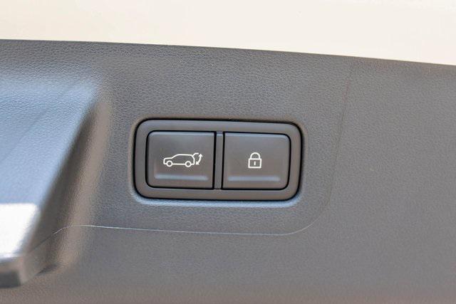 New 2026 Hyundai SE image 8